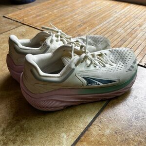 Altra Cream and Pink Olympus Road Shoes